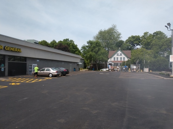 parking lot sealing, driveway sealing, asphalt sealcoating